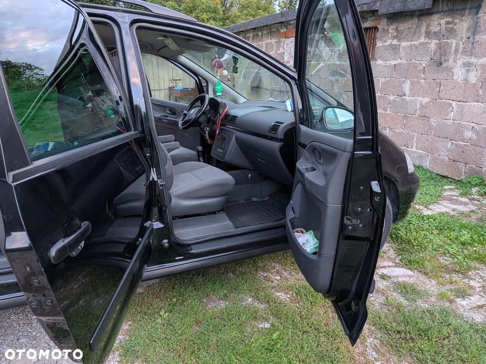 Volkswagen Sharan 1.9 TDI Basis - 8
