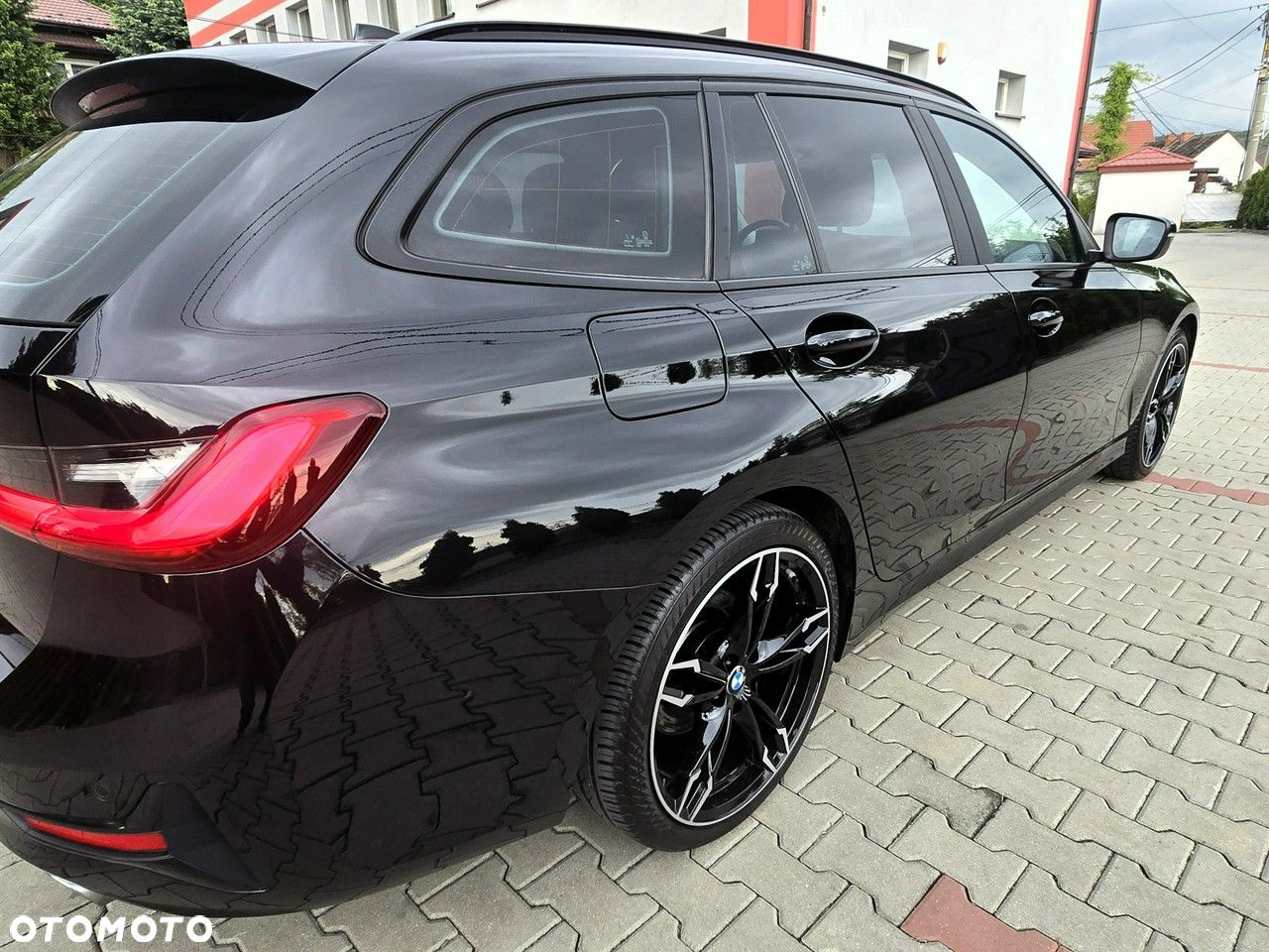 BMW Seria 3 318d Luxury Line - 15