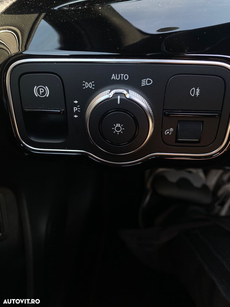 Mercedes-Benz A 180 7G-DCT Advanced Progressive - 21