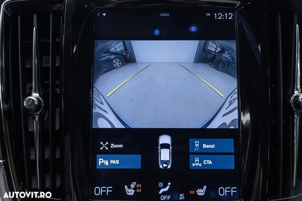 Volvo S90 D4 Geartronic Momentum Pro - 36