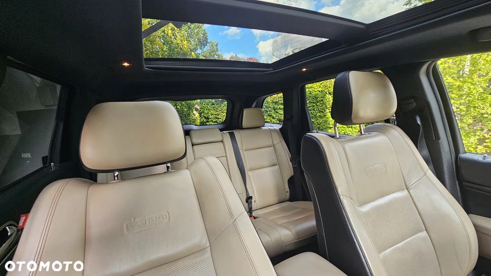 Jeep Grand Cherokee - 21