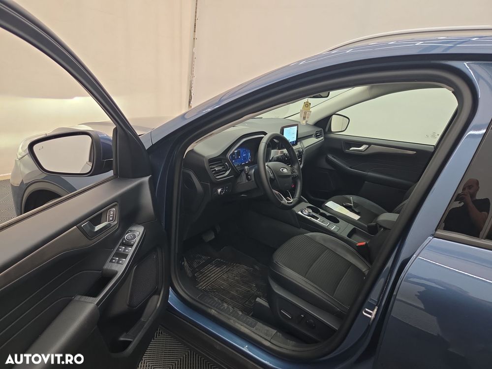 Ford Kuga - 8