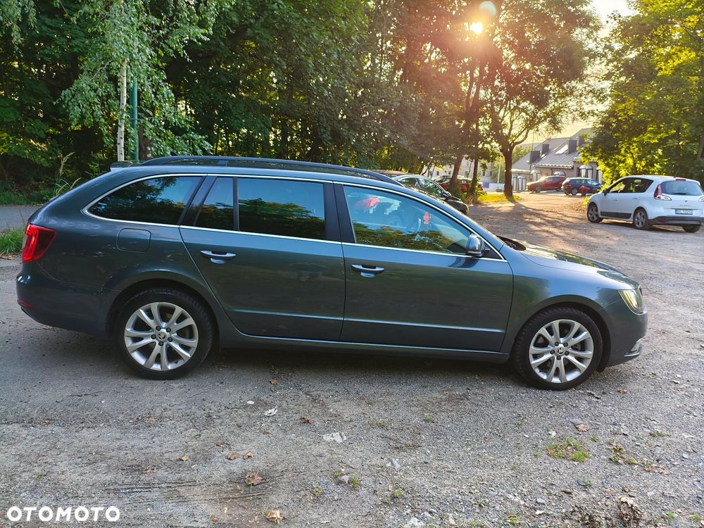 Skoda Superb 2.0 TDI DSG Elegance - 6