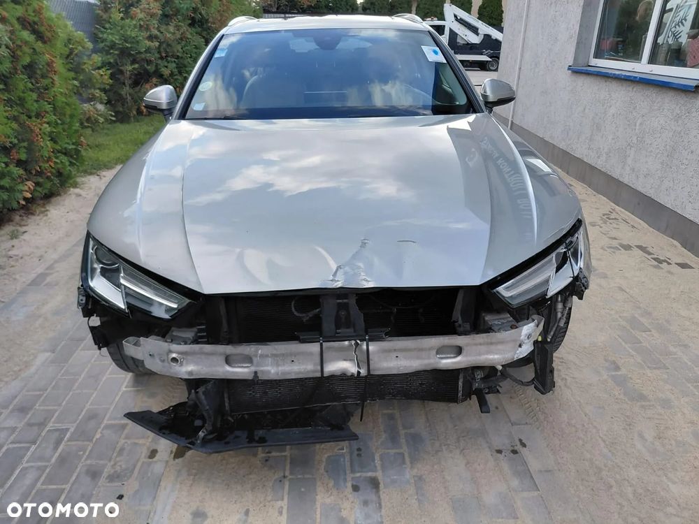 Audi A4 - 4