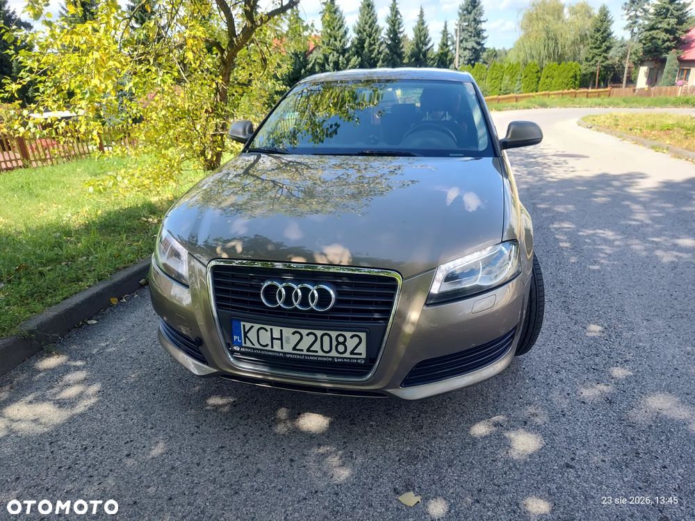 Audi A3 Sportback 1.6 TDI DPF Ambition - 2