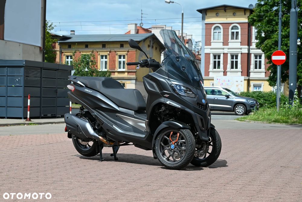 Piaggio MP-3 - 1