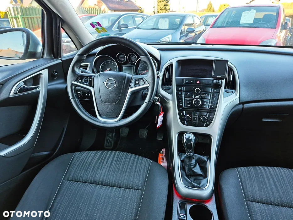 Opel Astra 1.4 Turbo Exklusiv - 33