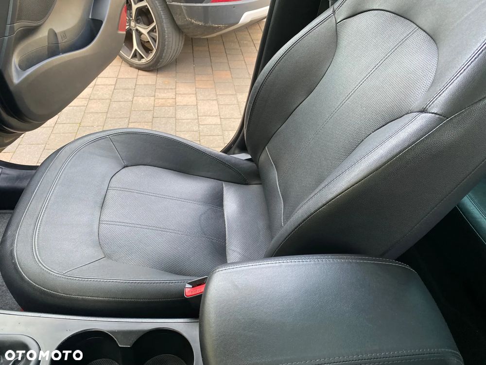 Hyundai ix35 2.0 CRDi 4WD Premium - 16