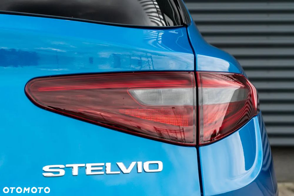 Alfa Romeo Stelvio 2.0 Turbo Veloce Q4 - 15