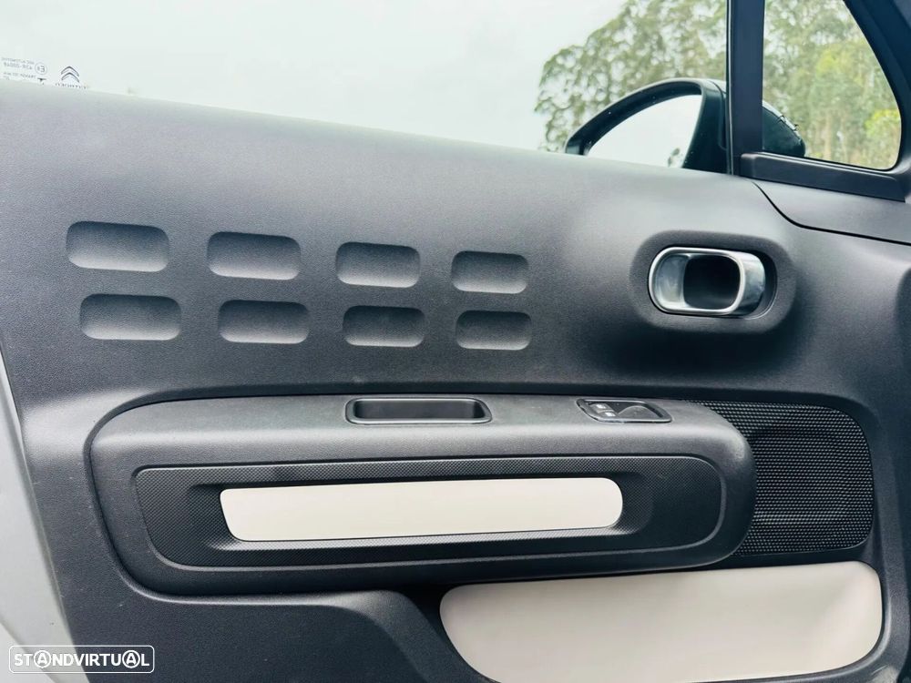 Citroën C3 1.2 PureTech Shine - 15