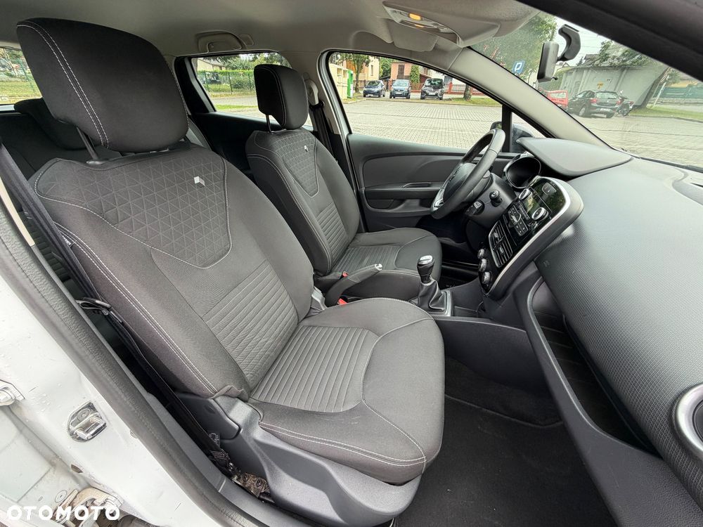 Renault Clio 1.2 16V 75 LIMITED - 20