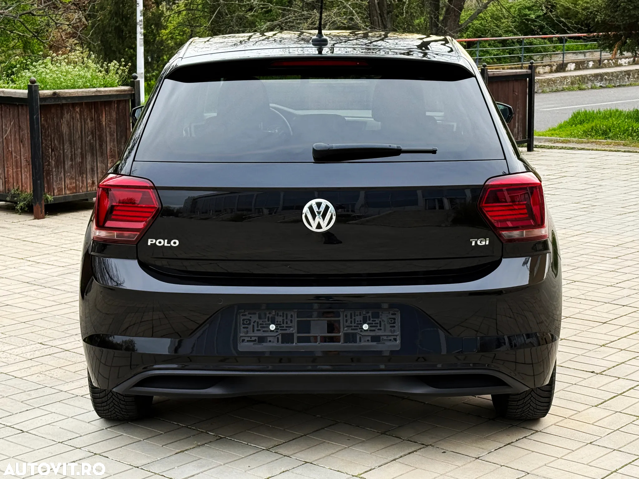 Volkswagen Polo 1.0 TGI Comfortline - 8