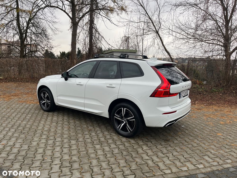 Volvo XC 60 T5 R-Design - 3