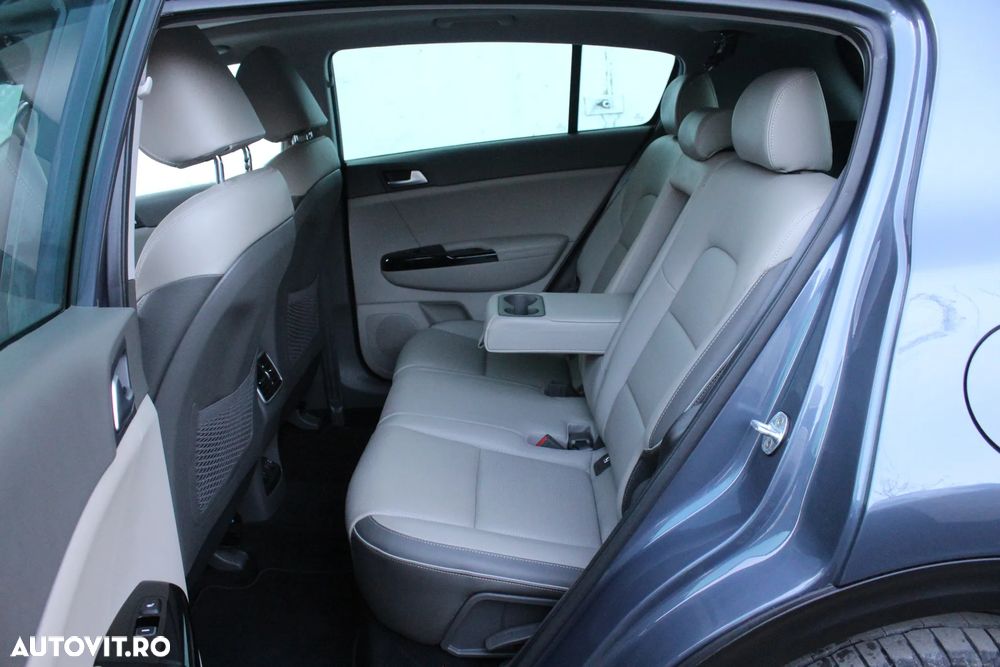 Kia Sportage 2,0 CRDI AWD Aut. Spirit - 9