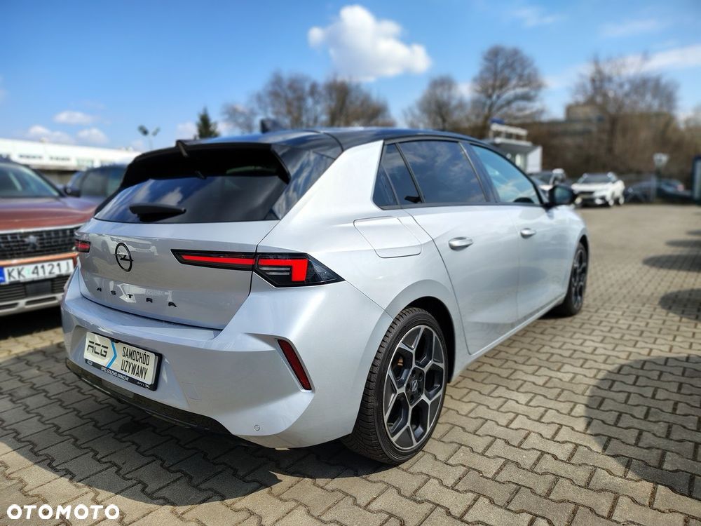 Opel Astra 1.2 T GS S&S - 4
