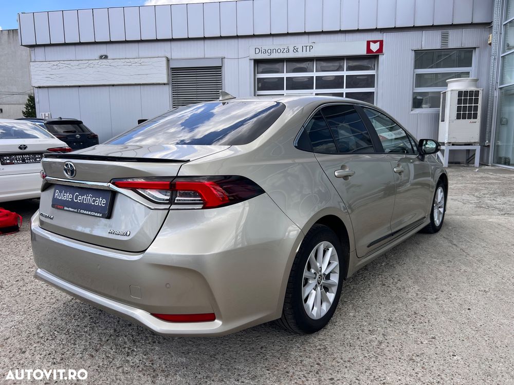Toyota Corolla - 5