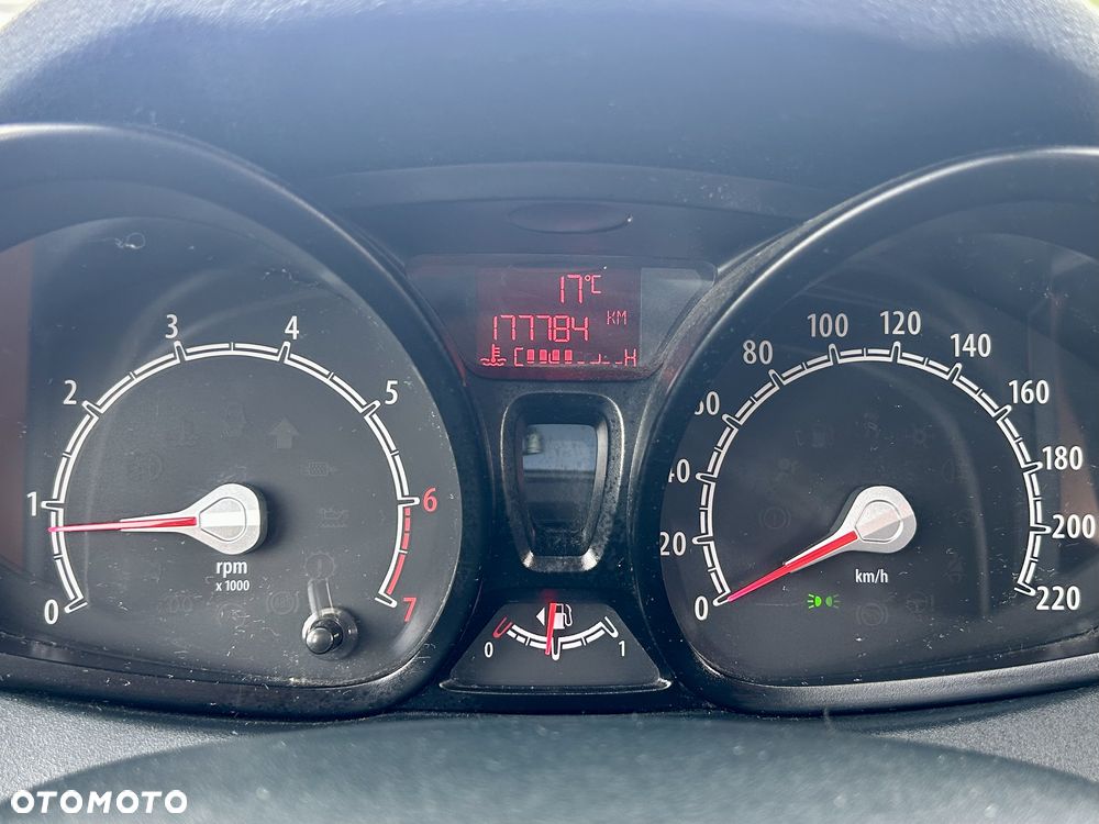 Ford Fiesta 1.25 Ambiente - 10
