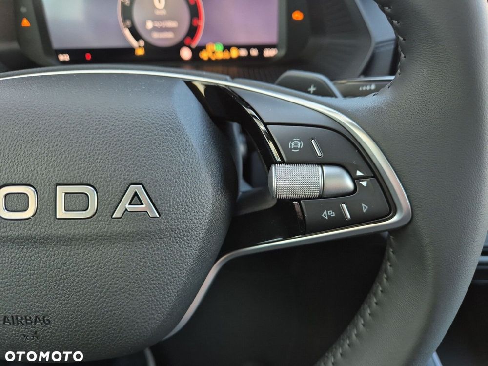 Skoda Octavia 2.0 TDI Essence DSG - 35