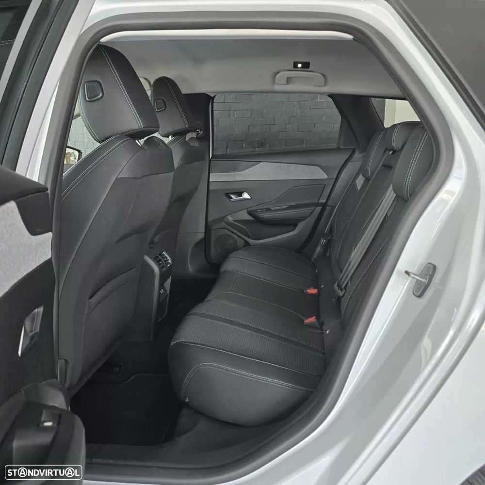 Peugeot 308 SW — fotografia 15