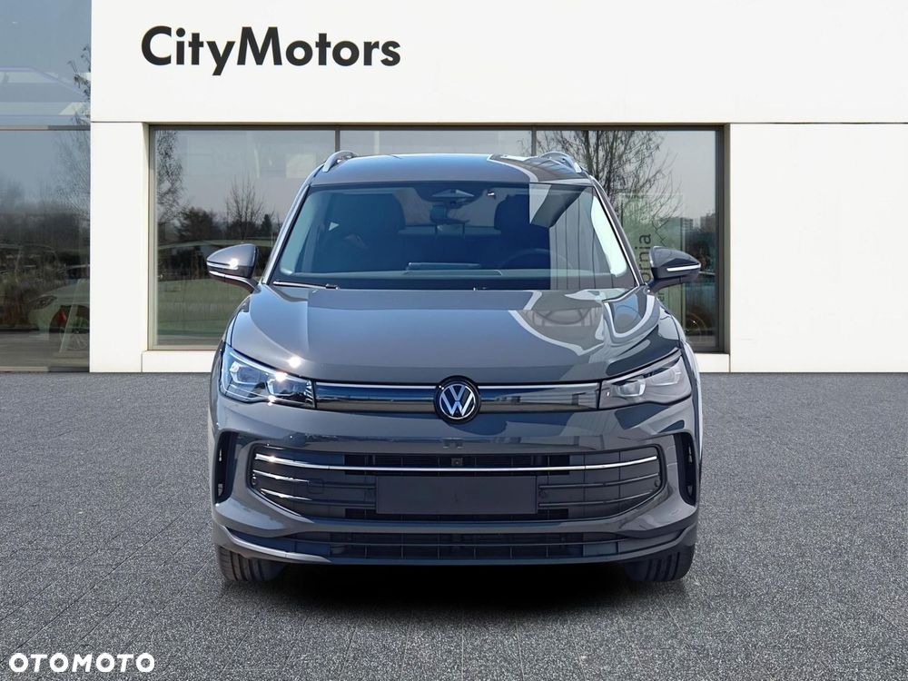 Volkswagen Tiguan - 8