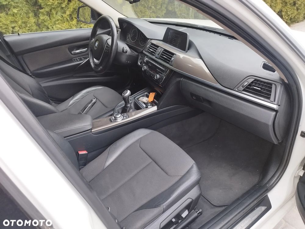 BMW Seria 3 320d Blue Performance Modern Line - 10