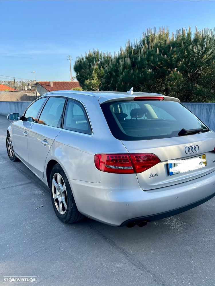 Audi A4 Avant 2.0 TDI Advance - 4
