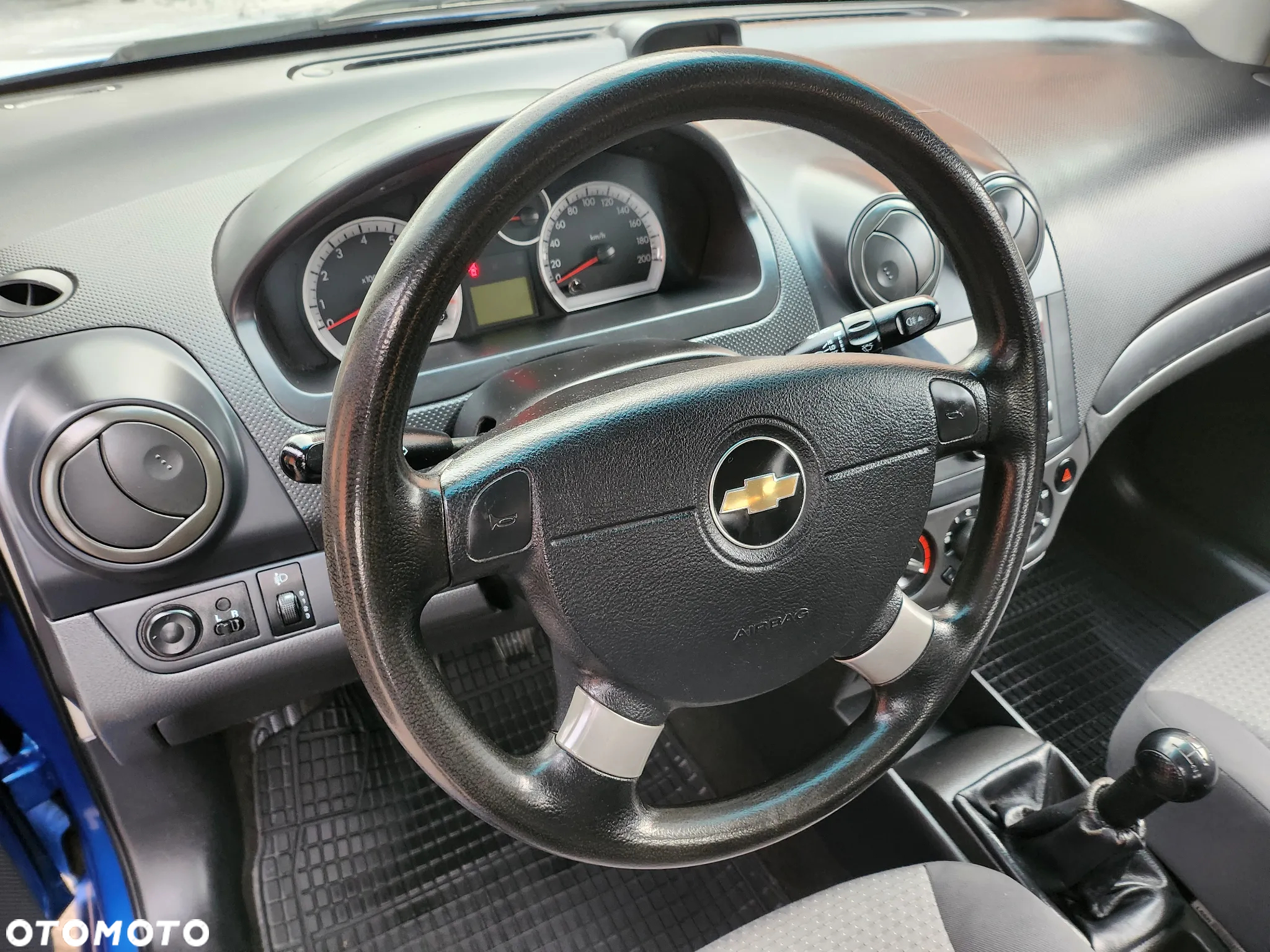 Chevrolet Aveo - 9