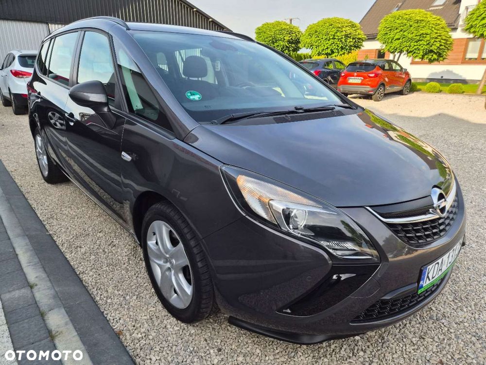 Opel Zafira - 12