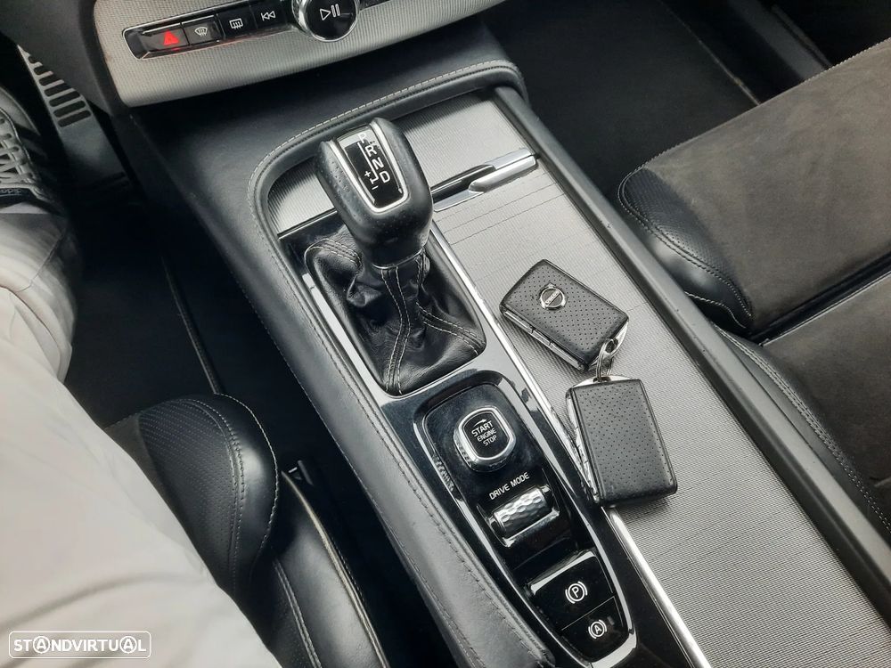 Volvo XC 90 2.0 D4 R-Design - 50