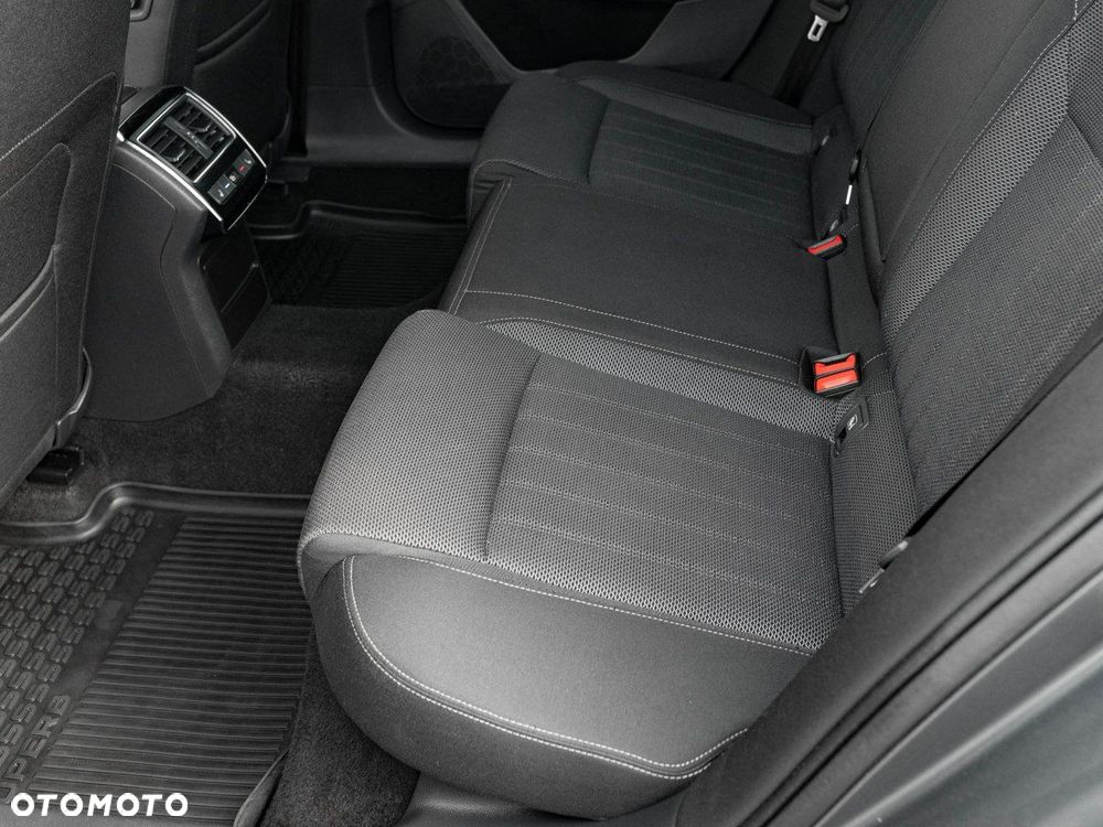 Skoda Superb 2.0 TDI SCR Style DSG - 25