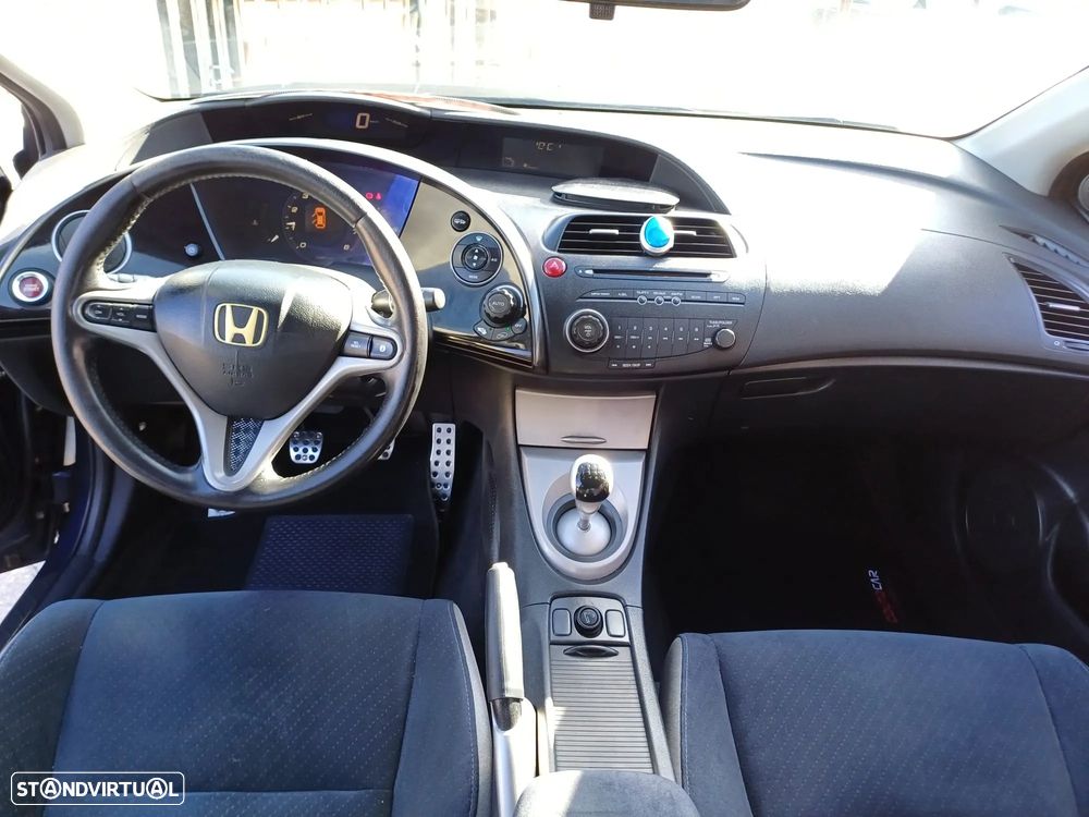 Honda Civic 1.4 Sport - 9