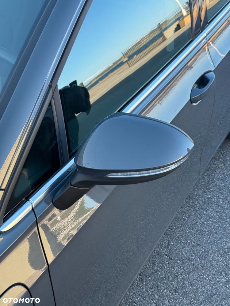 Volkswagen Golf 1.4 TSI Plug-In Hybrid Style DSG - 25