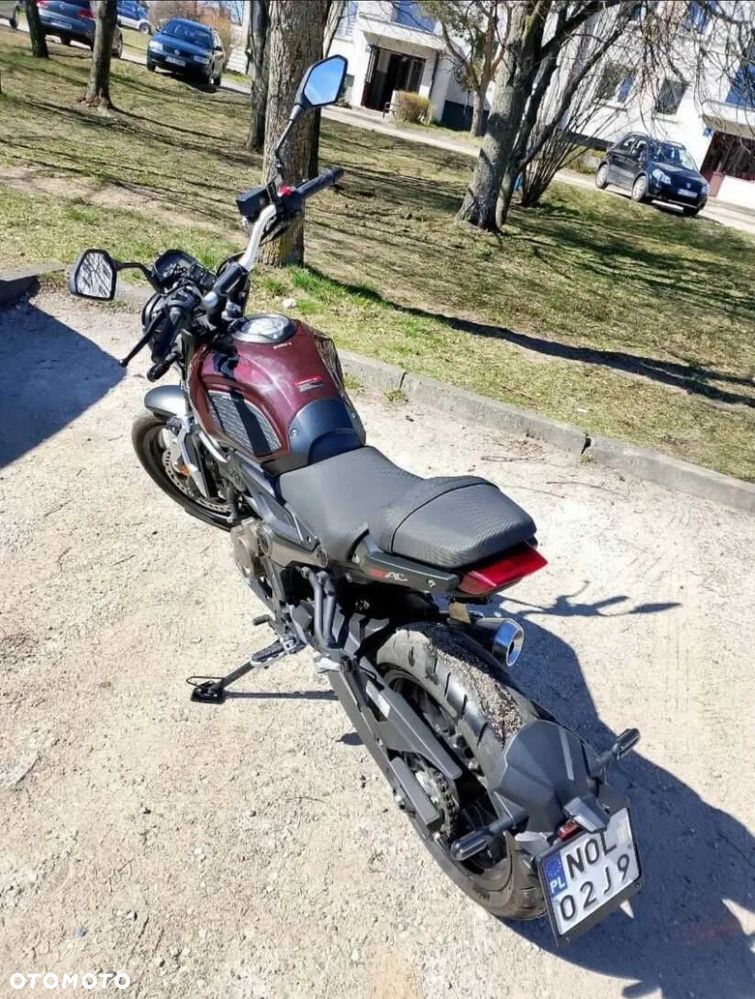 VOGE 300AC - 2