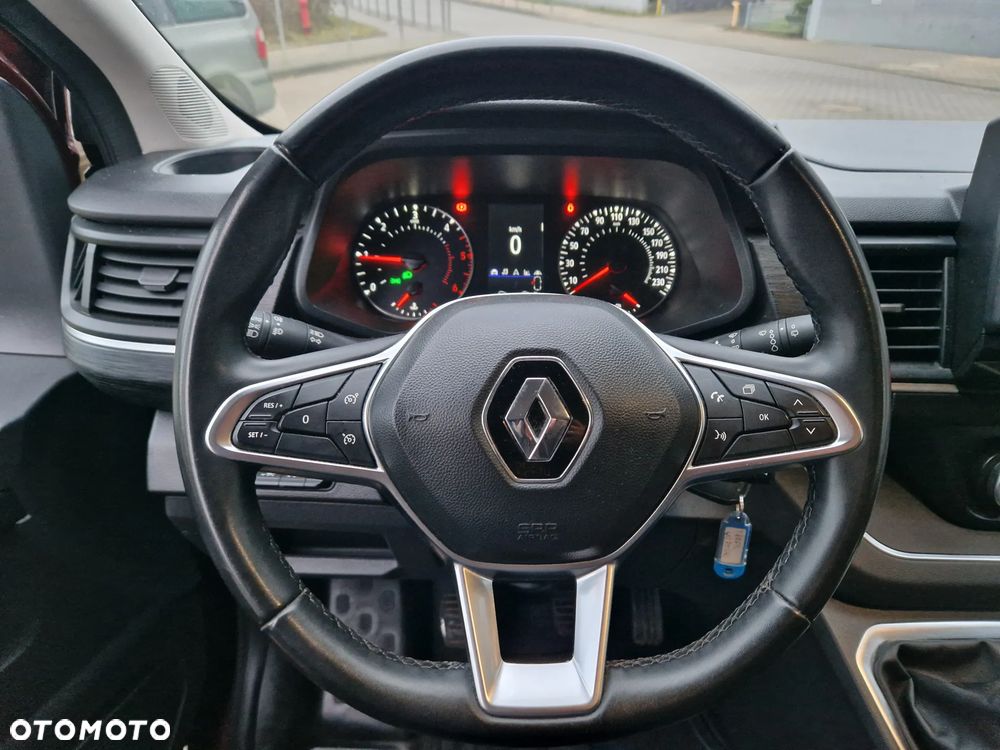 Renault Trafic - 18