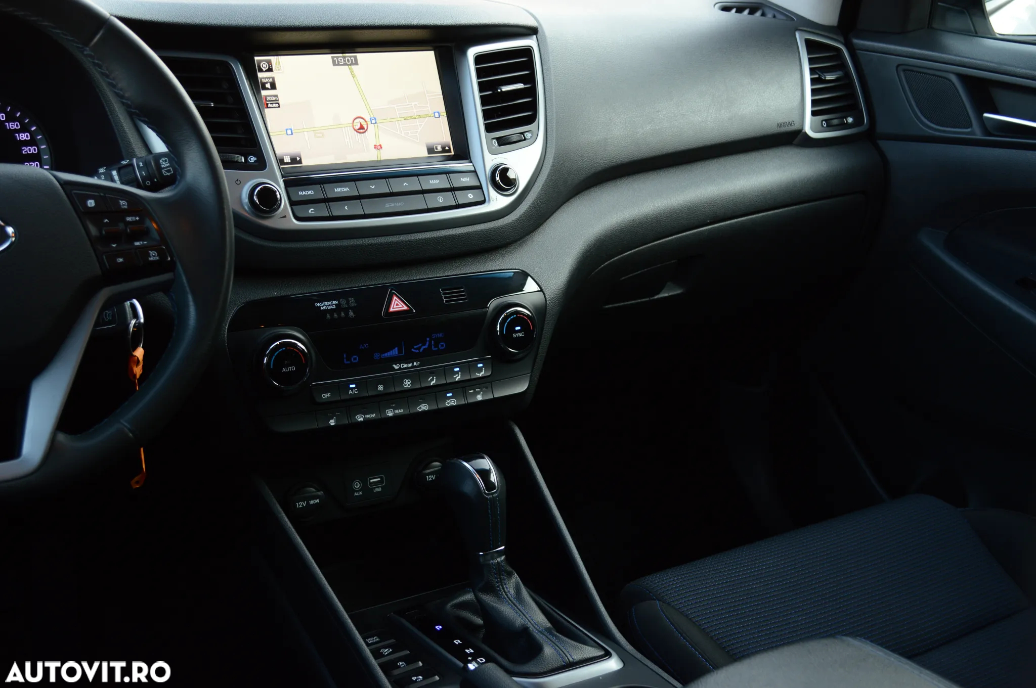 Hyundai Tucson blue 1.7 CRDi 2WD DCT Passion - 29