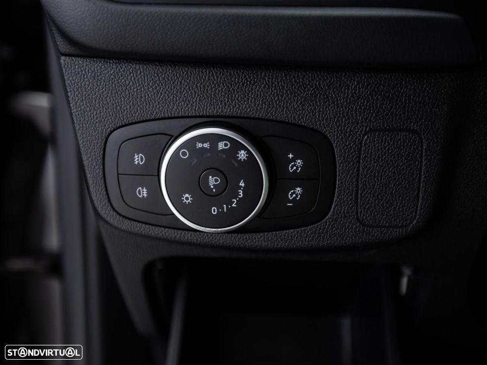 Ford Focus 1.5 TDCi EcoBlue Titanium - 14
