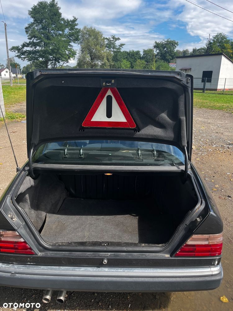 Mercedes-Benz W124 (1984-1993) - 6