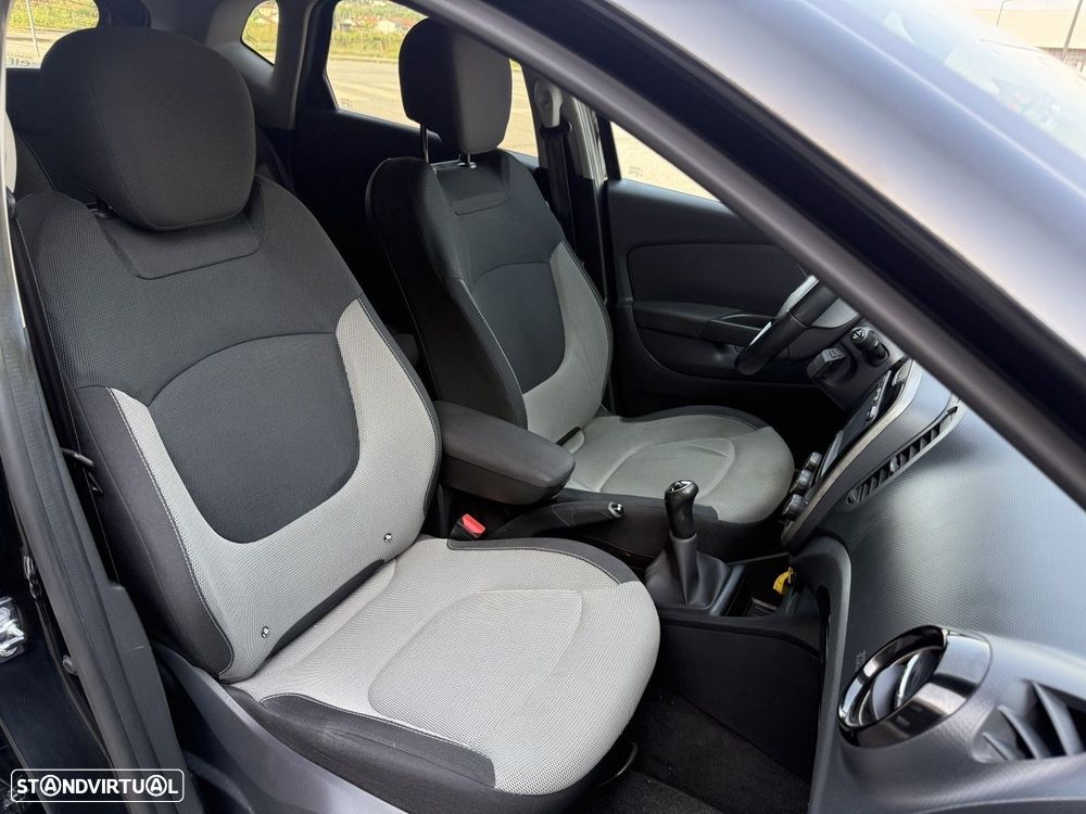 Renault Captur 1.5 dCi Exclusive - 11