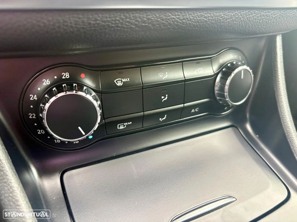 Mercedes-Benz GLA 180 (CDI) d 7G-DCT Urban - 10