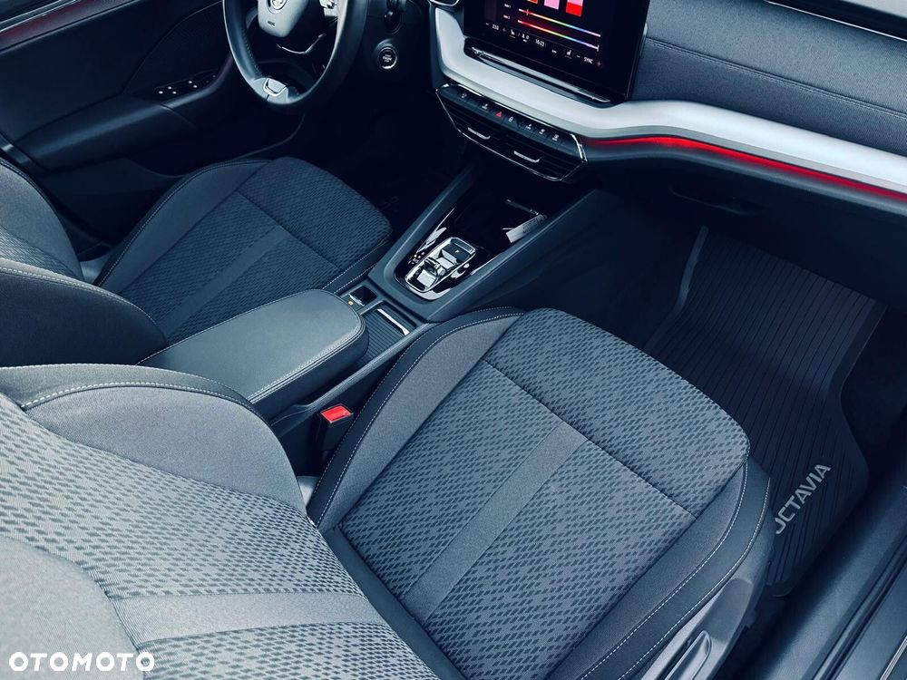 Skoda Octavia 2.0 TDI Style DSG - 16