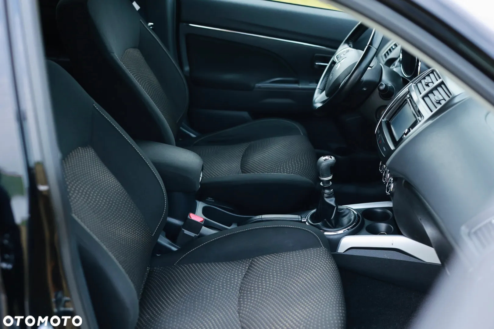 Mitsubishi ASX - 10