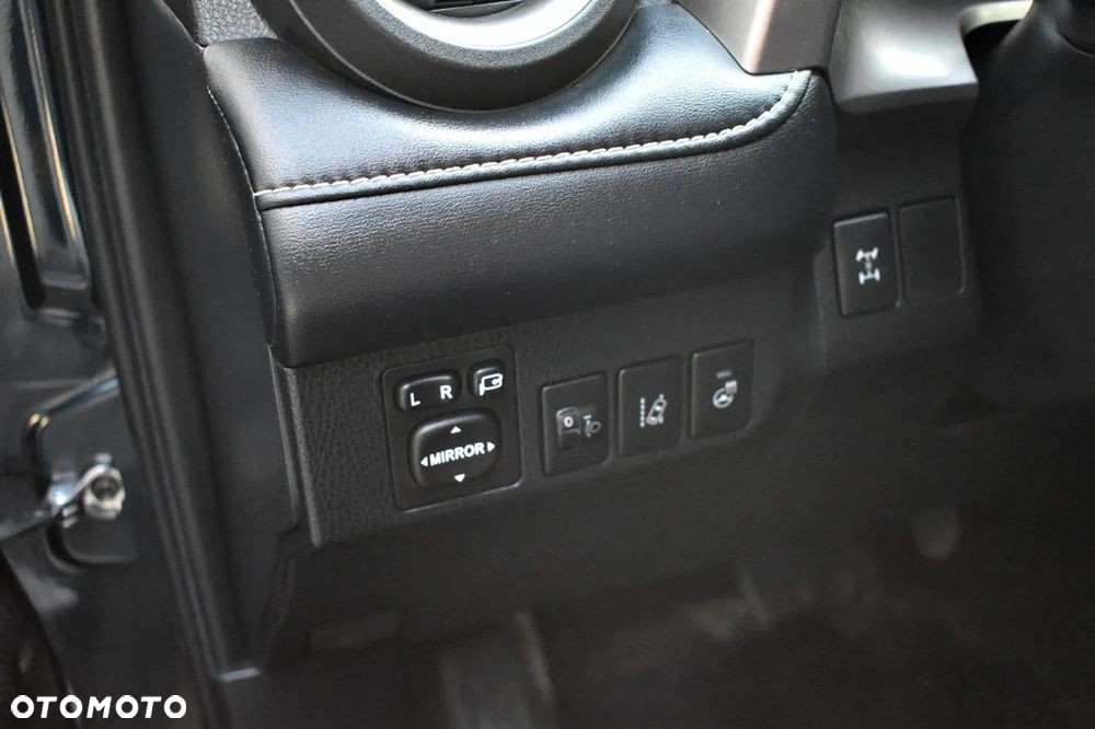 Toyota RAV4 - 28