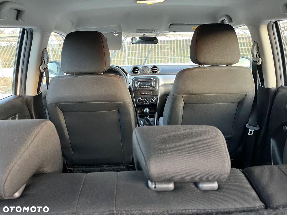 Suzuki Vitara 1.6 Comfort 2WD - 12