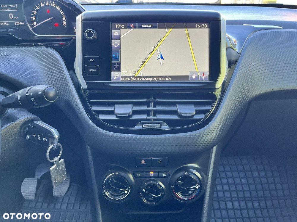Peugeot 2008 - 15