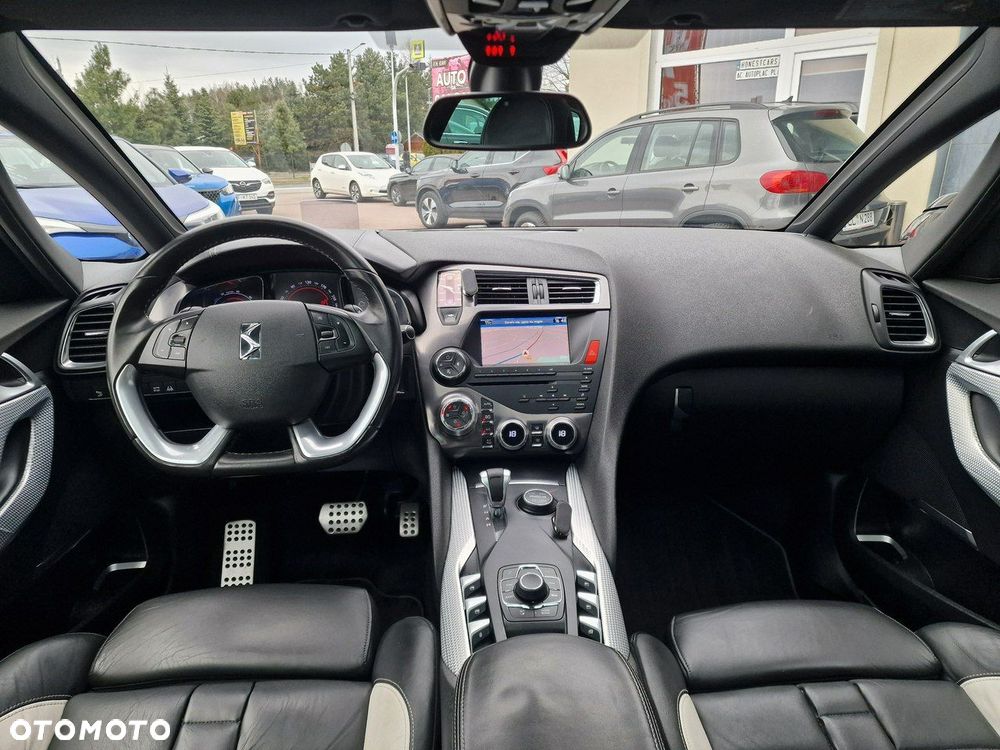 Citroën DS5 2.0 HDi Hybrid4 SportChic MCP - 17