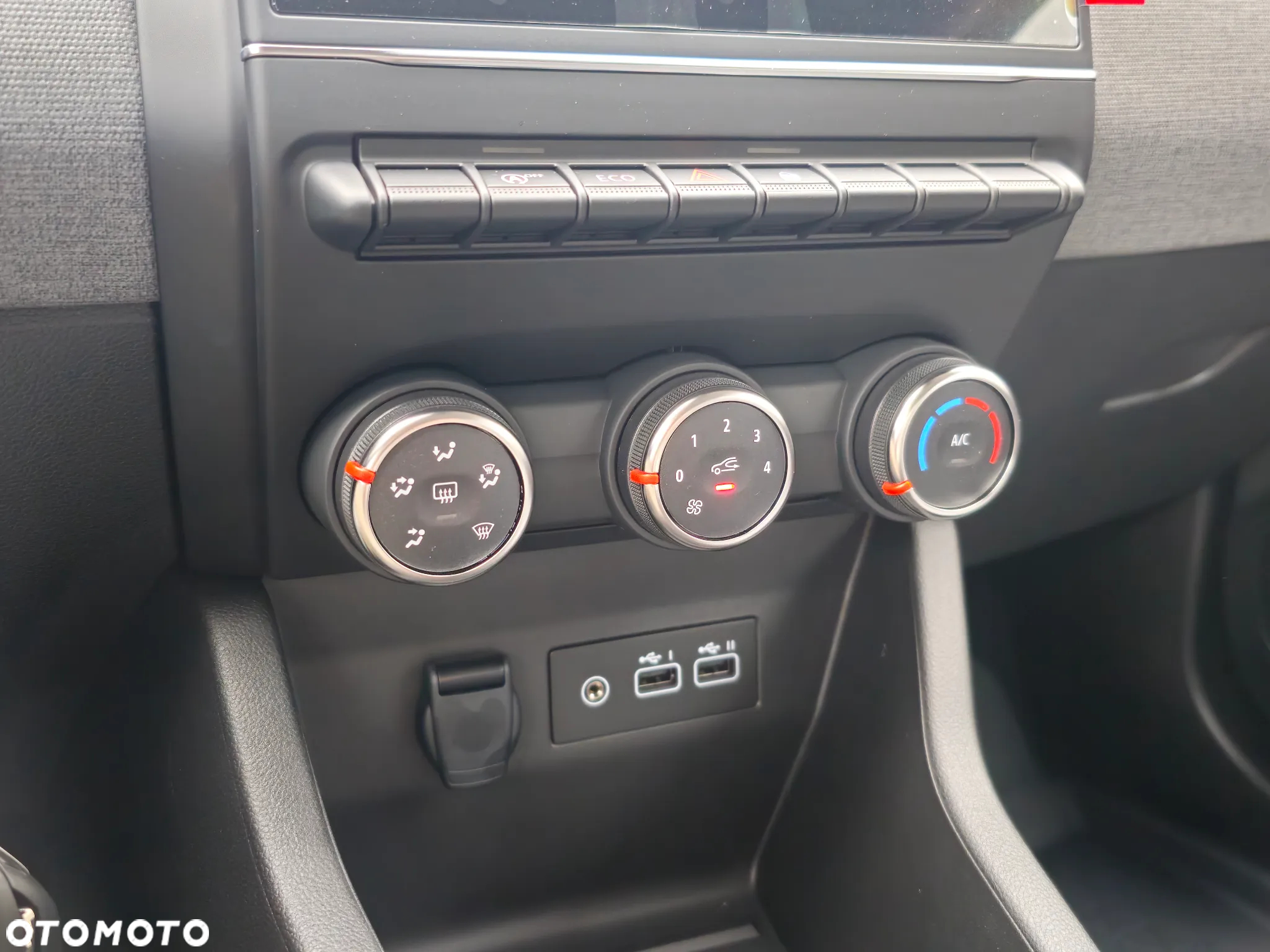 Renault Clio 1.0 TCe Evolution - 11