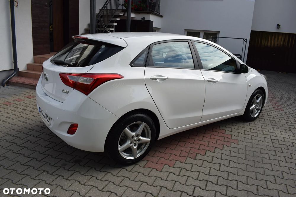 Hyundai i30 1.4 Premium - 6