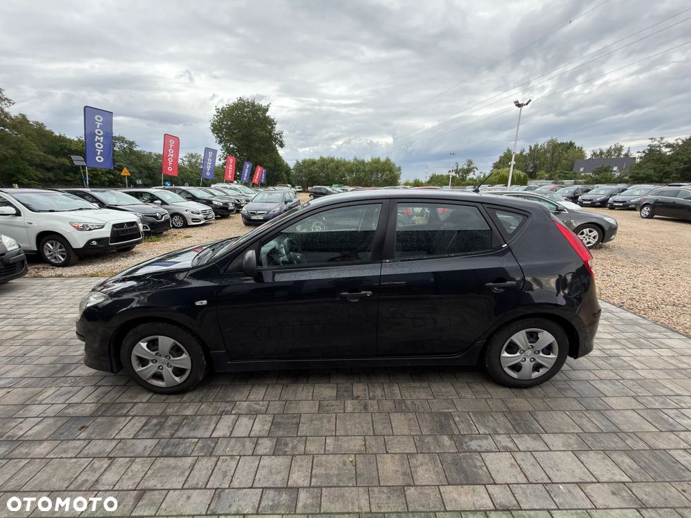 Hyundai i30 1.6 CRDi Style - 11