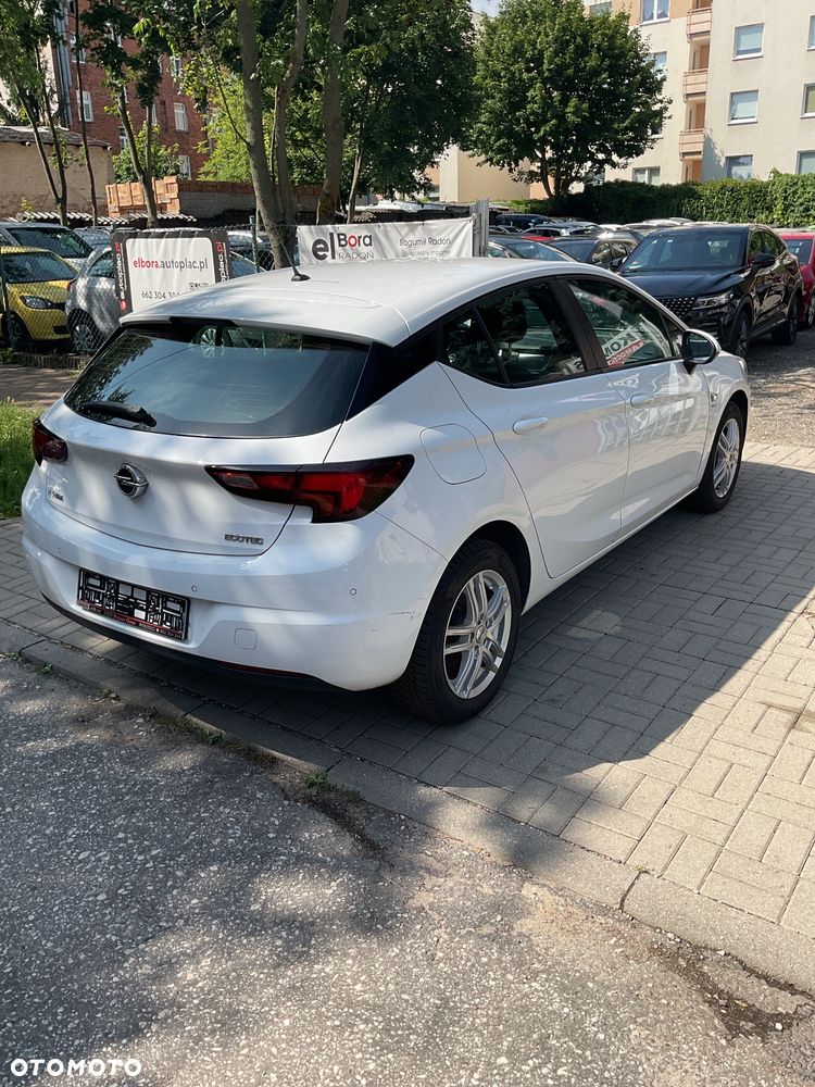 Opel Astra 1.0 T 120 Lat S&S - 10