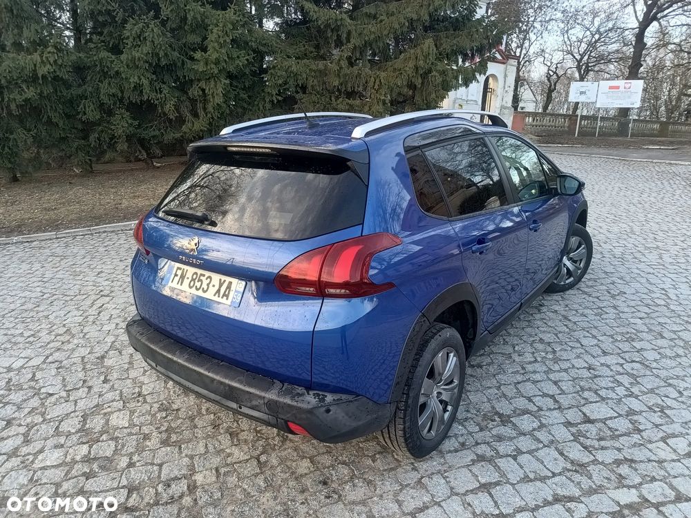 Peugeot 2008 PureTech 110 Style - 4